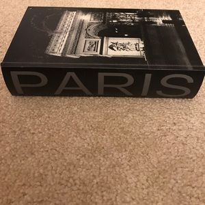 Cute PARIS case